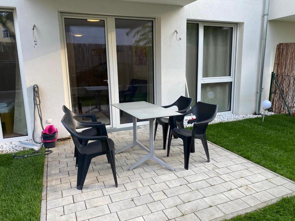 Modern Apartment With Garden Near City Center Wien Eksteriør bilde